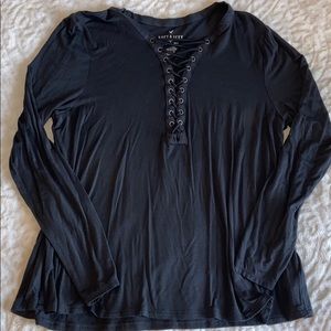 Long sleeve Crisscross front t-shirt